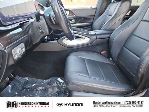Used 2022 Mercedes-Benz GLS 450 4MATIC image 16
