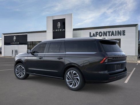 New 2026 Lincoln Navigator L Reserve AWD/4WD image 4