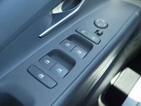 Used 2024 Hyundai Elantra SEL image 16