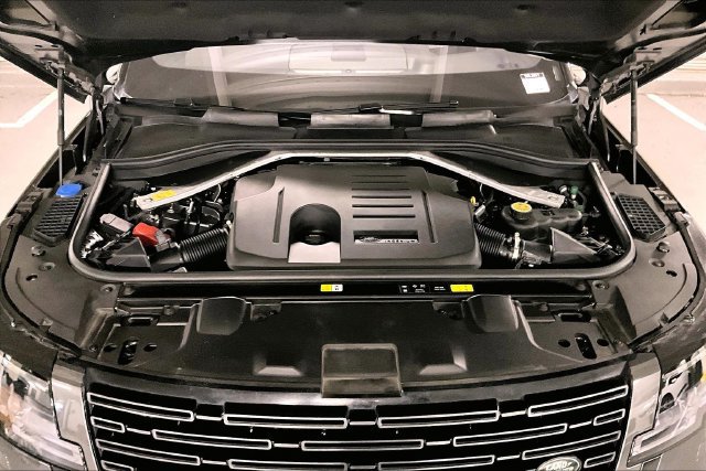 Certified 2023 Land Rover Range Rover SE AWD/4WD image 9