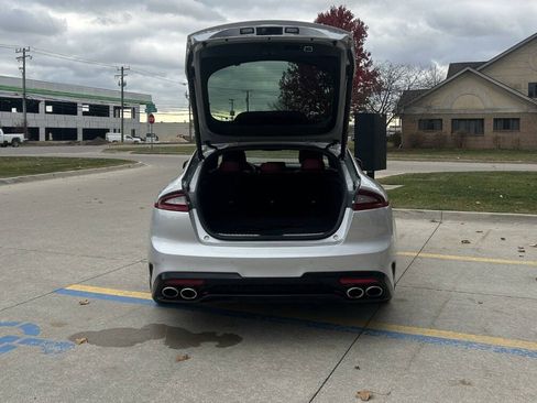 Used 2018 Kia Stinger GT2 image 8