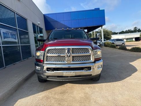 Used 2015 RAM 3500 Laramie w/ Convenience Group AWD/4WD image 3