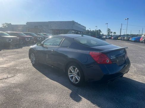 Used 2013 Nissan Altima 2.5 S w/ Premium Pkg image 2