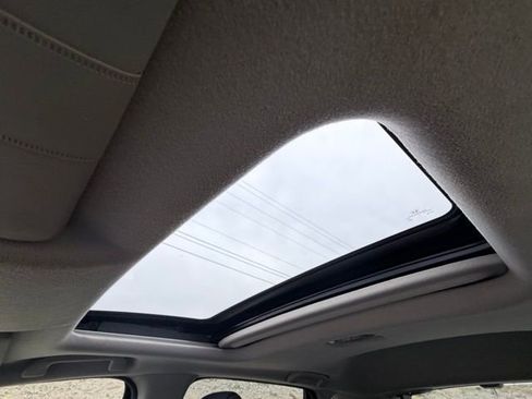 Used 2015 Honda Fit EX image 19