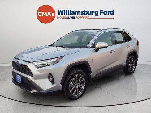 Used 2022 Toyota RAV4 XLE Premium AWD/4WD image 1