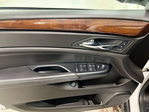 Used 2013 Cadillac SRX Luxury AWD/4WD image 21