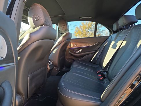 Used 2017 Mercedes-Benz E 300 image 13
