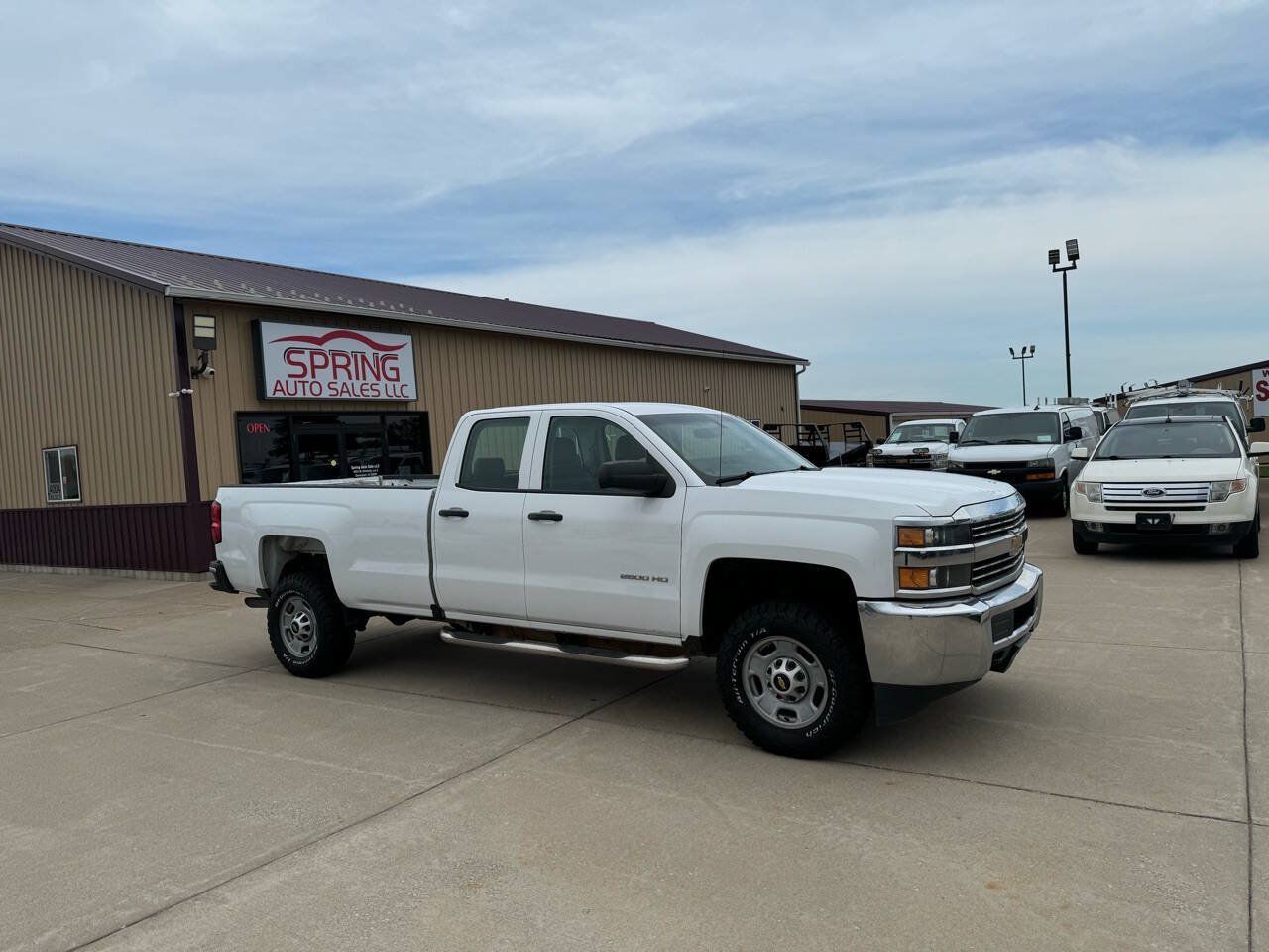 Used 2016 Chevrolet Silverado 2500 W/T RWD image 2