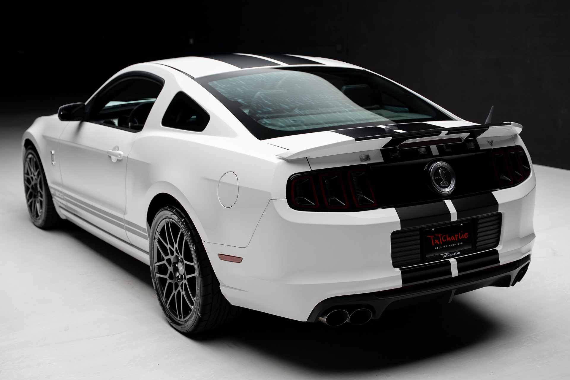 Used 2013 Ford Mustang Shelby GT500 RWD image 25