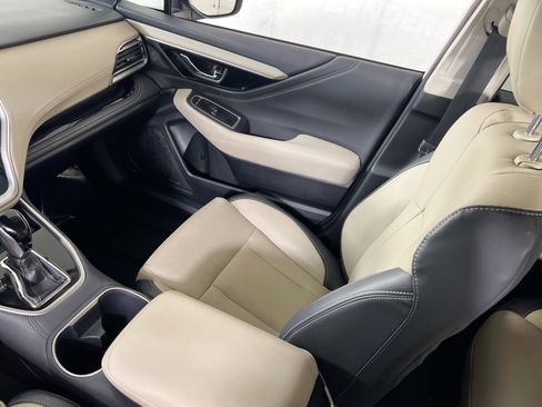 Used 2023 Subaru Outback Limited image 25
