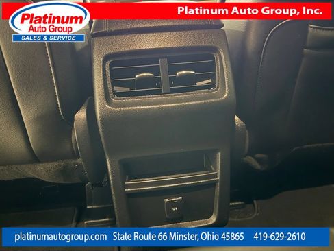Used 2020 Ford Edge SEL FWD image 29