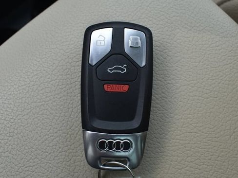 Used 2018 Audi Q5 2.0T Premium Plus AWD/4WD image 31