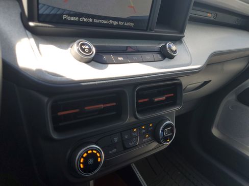 Used 2022 Ford Maverick XLT image 30