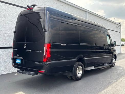 Used 2024 Mercedes-Benz Sprinter 3500 image 10