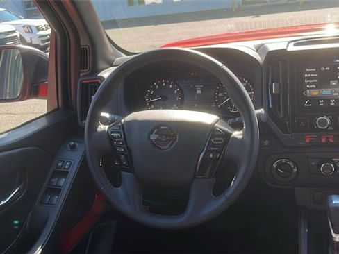 Used 2025 Nissan Frontier PRO-4X w/ Tow Package image 21