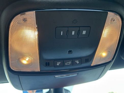 Used 2022 Dodge Durango R/T w/ Blacktop Package image 26