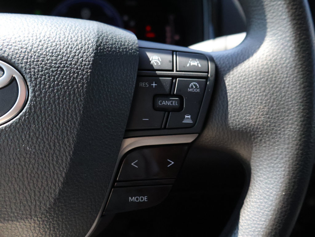Used 2025 Toyota Camry LE FWD image 26