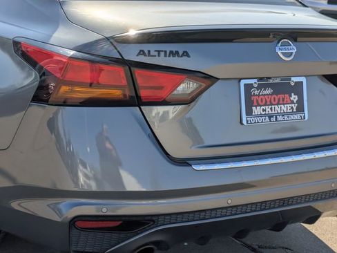 Used 2022 Nissan Altima 2.5 SR w/ Midnight Edition Package image 8