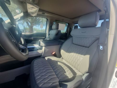 New 2026 Ford F350 Platinum w/ Platinum Plus Package image 11