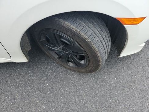 Used 2019 Honda Civic LX image 12