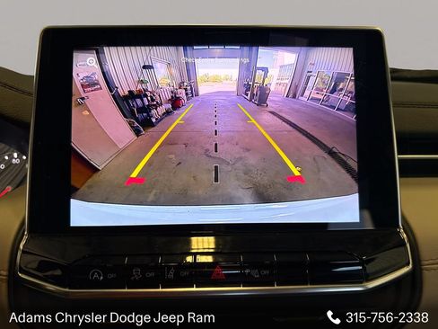 Used 2025 Jeep Compass Limited AWD/4WD image 20