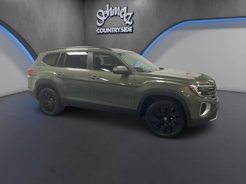 New 2026 Volkswagen Atlas SE AWD/4WD image 2