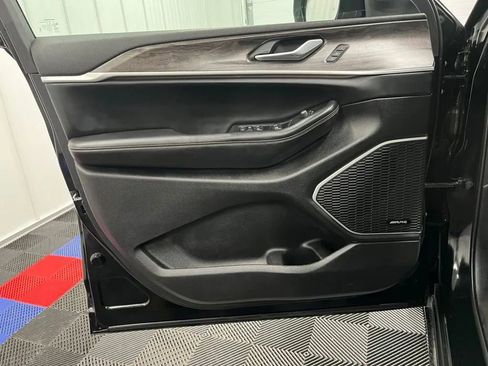 Used 2023 Jeep Grand Cherokee 4xe image 11