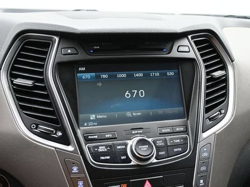 Used 2015 Hyundai Santa Fe Limited w/ Option Group 04 AWD/4WD image 14