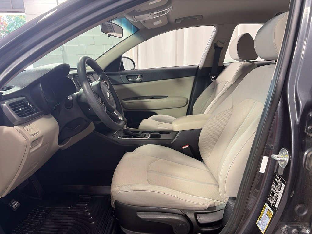 Used 2017 Kia Optima LX FWD image 17