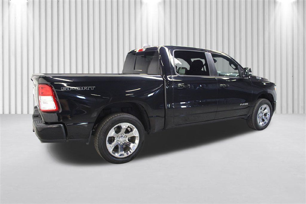 Used 2021 RAM 1500 Big Horn AWD/4WD image 3