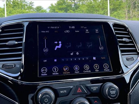Used 2019 Jeep Grand Cherokee Limited AWD/4WD image 34