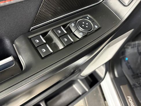 Certified 2025 Ford F150 Raptor AWD/4WD image 13