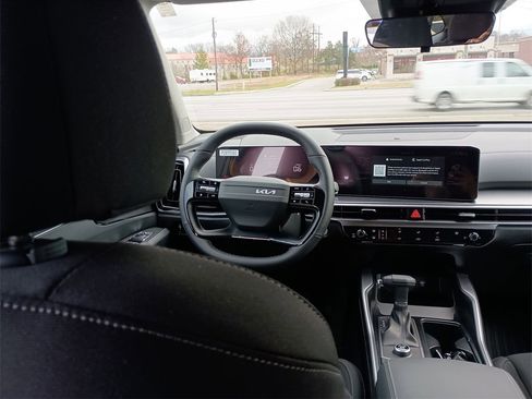 New 2026 Kia Sorento LX image 15