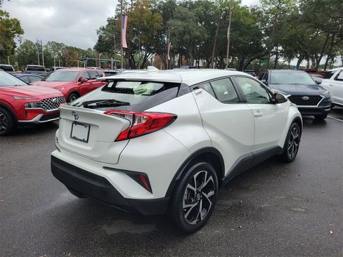 Used 2020 Toyota C-HR LE image 12
