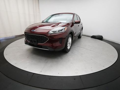 Used 2021 Ford Escape SE w/ Cold Weather Package image 12