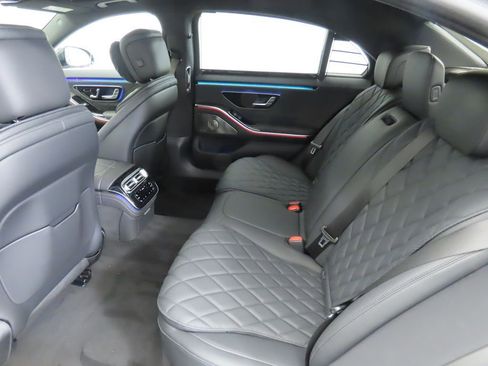 New 2026 Mercedes-Benz S 580 4MATIC Sedan image 23