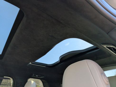 Certified 2024 BMW X7 M60i w/ Executive Package image 31