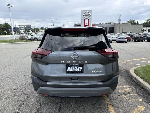 Certified 2023 Nissan Rogue SV w/ SV Premium B Package AWD/4WD image 7