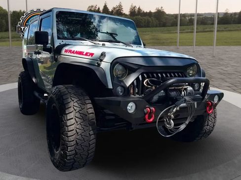 Used 2014 Jeep Wrangler Sport AWD/4WD image 2