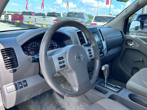 Used 2018 Nissan Frontier S image 6
