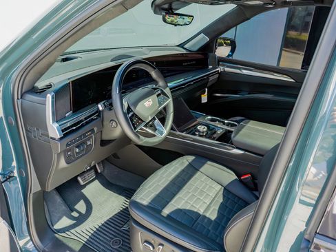 Used 2025 Cadillac Escalade V image 79