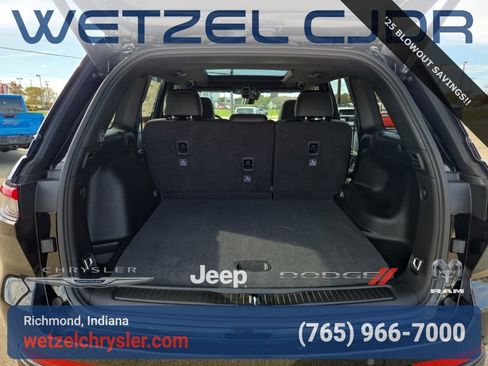 New 2025 Jeep Grand Cherokee Limited image 7