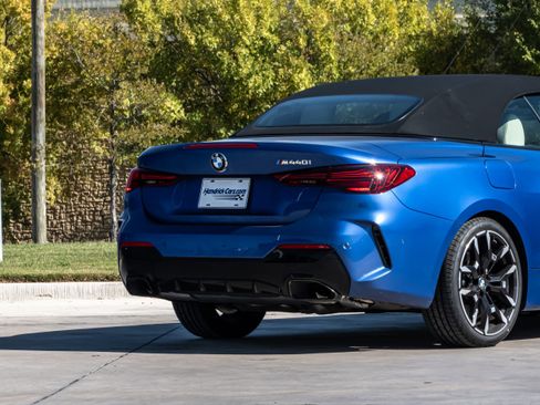 Certified 2025 BMW M440i Convertible image 28