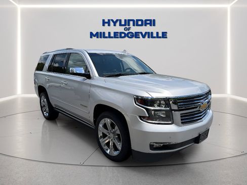 Used 2020 Chevrolet Tahoe Premier w/ 6.2L Performance Package RWD image 8