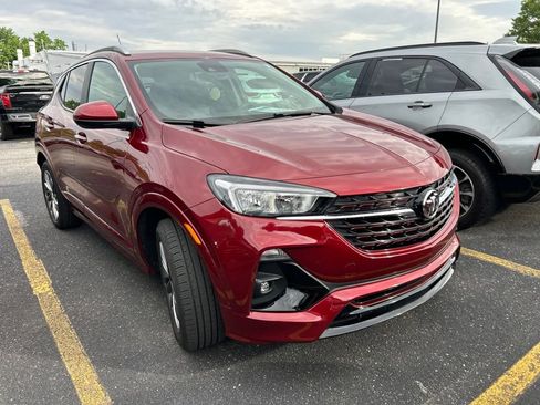 Used 2023 Buick Encore GX Select w/ Sport Touring Package FWD image 3
