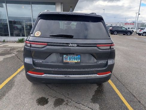Used 2024 Jeep Grand Cherokee Limited AWD/4WD image 6