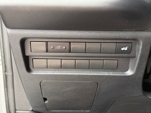 Used 2024 Mitsubishi Outlander SE FWD image 27