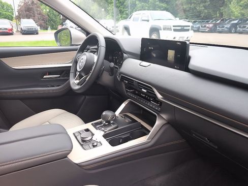 New 2026 MAZDA CX-90 Plug-In Hybrid w/ Preferred AWD/4WD image 8