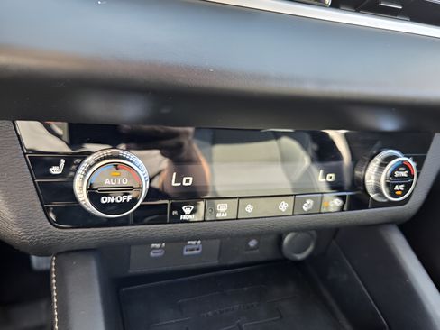 Used 2024 Mitsubishi Outlander SE FWD image 21