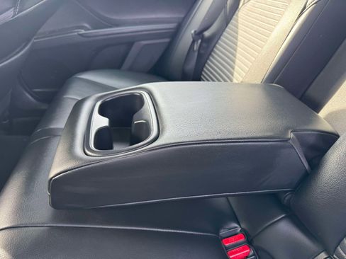 Certified 2022 Toyota Camry SE w/ Convenience Package image 10